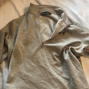 Under Armour Heathered Gray Pullover